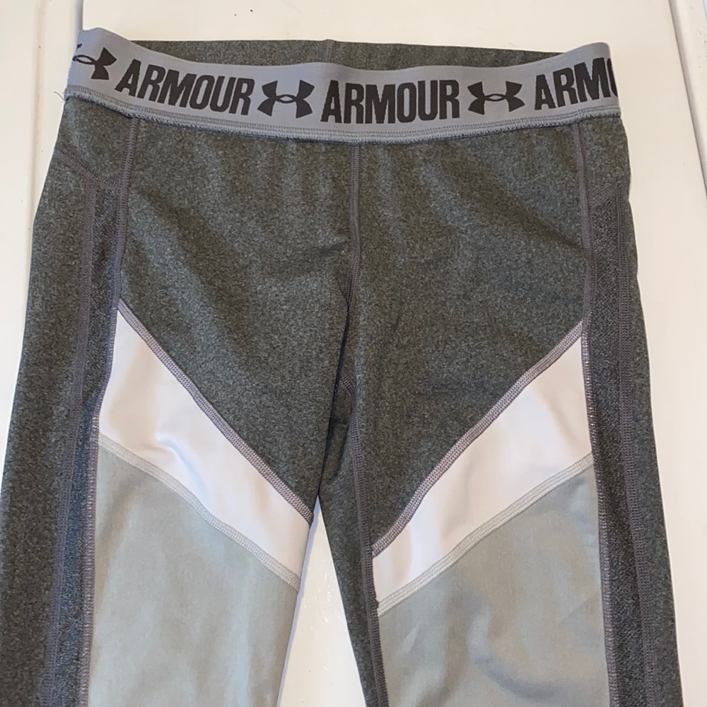 Under Armor capris